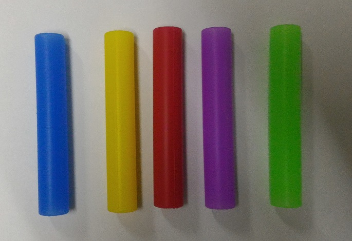 製造蠟筆保護套，