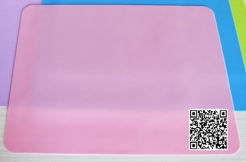 製造矽膠桌墊，